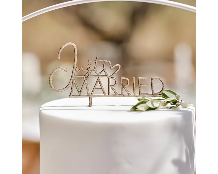 Houten Taarttopper Just Married Ginger Ray 1 Houten Taarttopper Just Married Ginger Ray